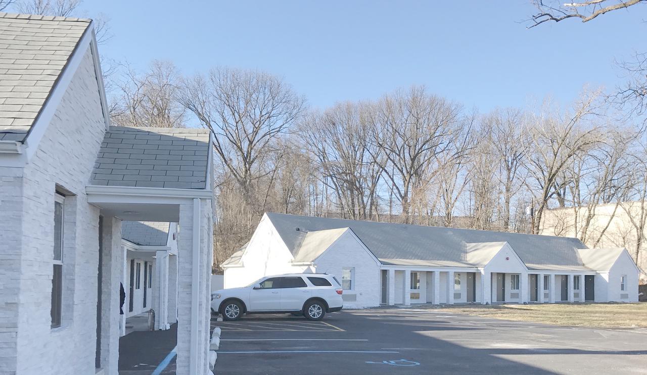 Ramsey Inn & Suites Buitenkant foto